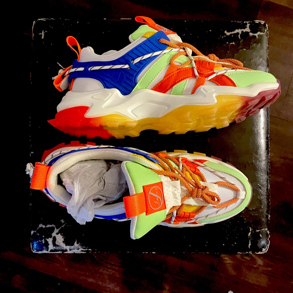 Havi Edge Sneakers Size 9